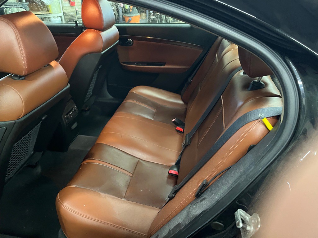 2007 Saturn Aura Image 9
