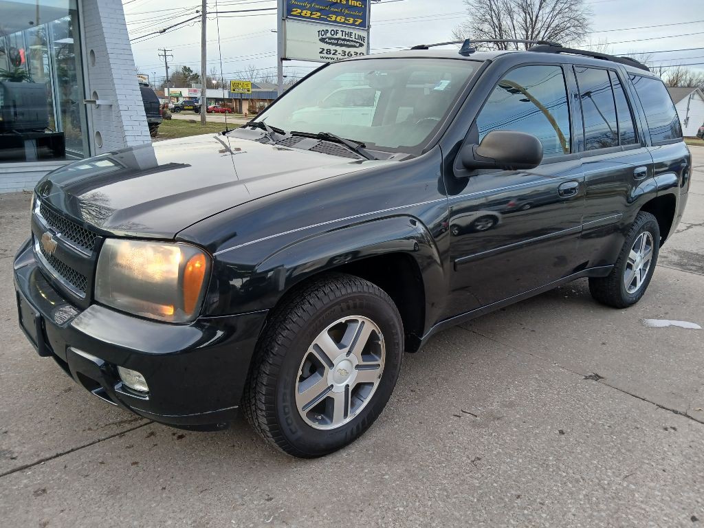 2009 Chevrolet Trailblazer Image 1