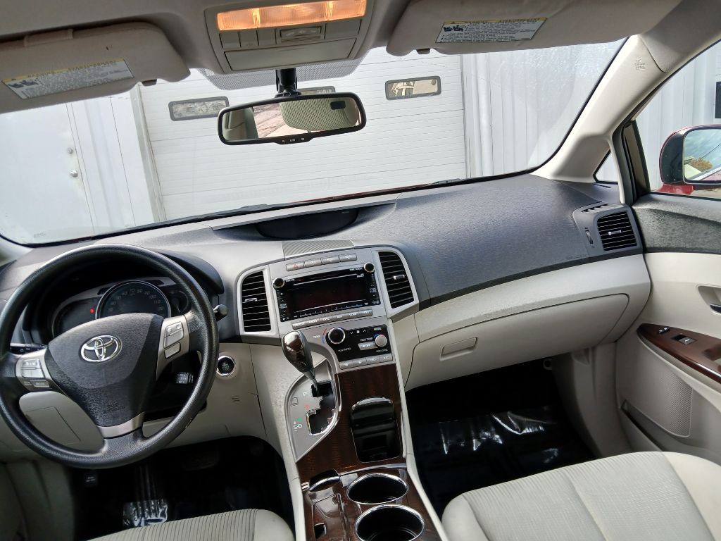 2010 Toyota Venza Image 11