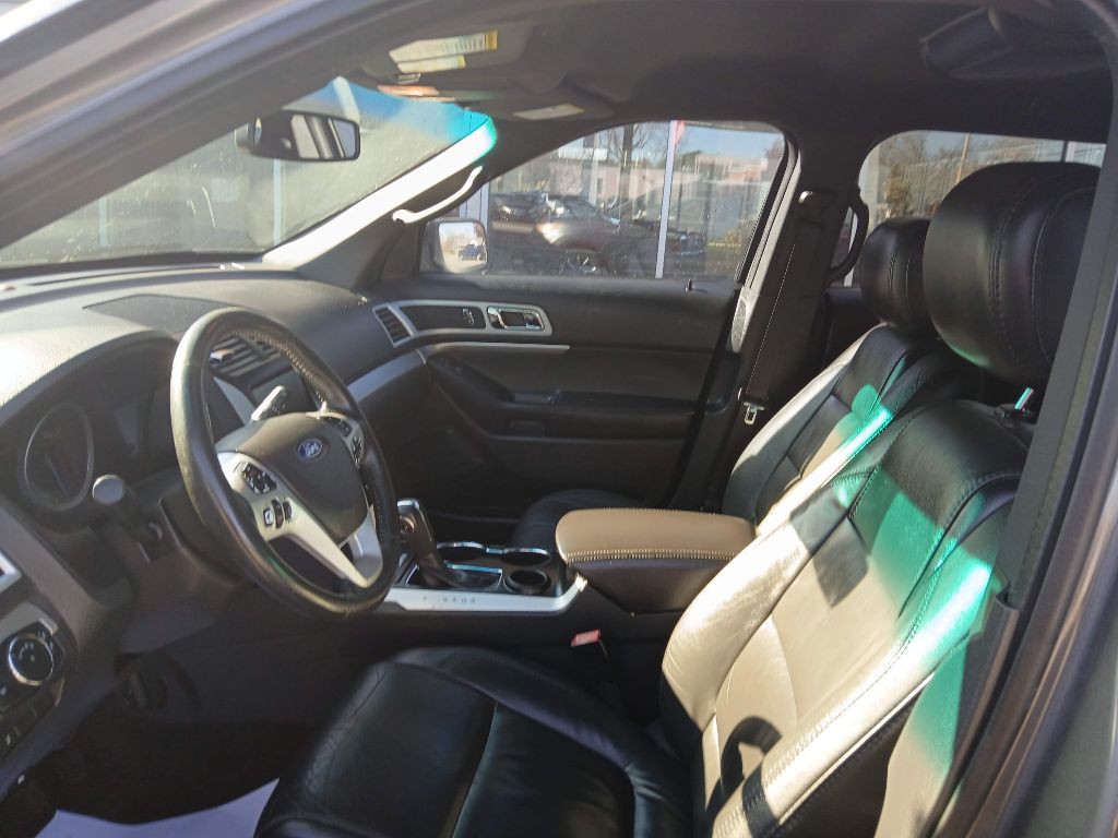 2014 Ford Explorer Image 9