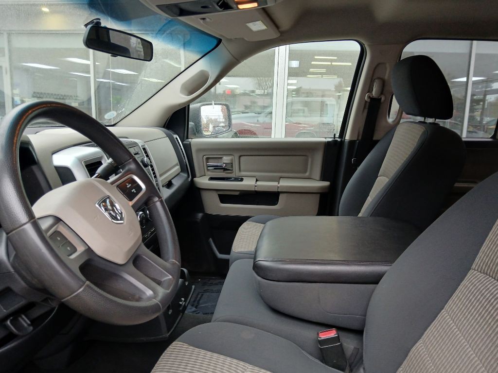 2011 Dodge Ram 1500 Image 3