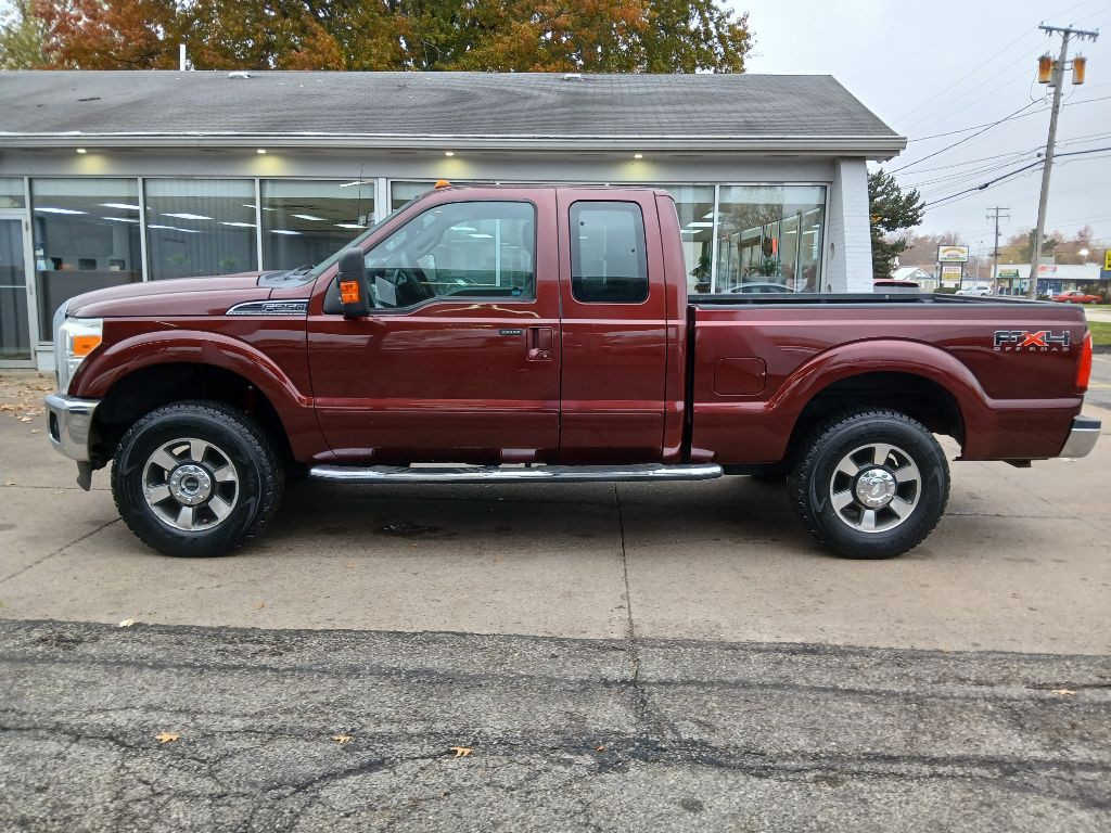 2011 Ford F-250 Image 2