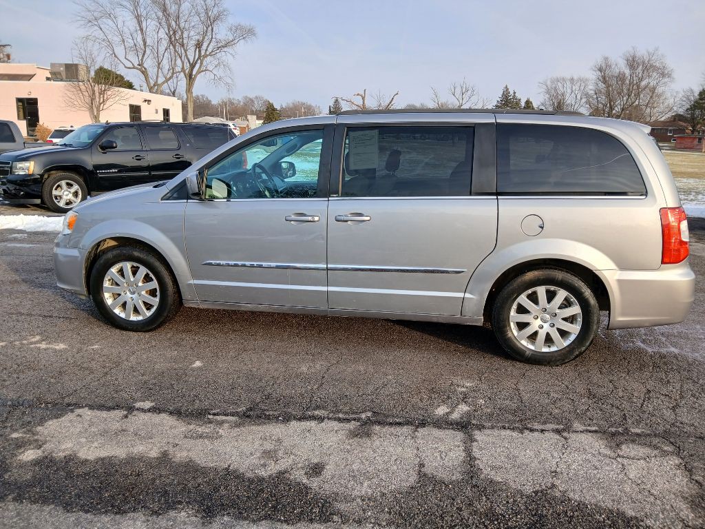 2013 Chrysler Town & Country Image 23