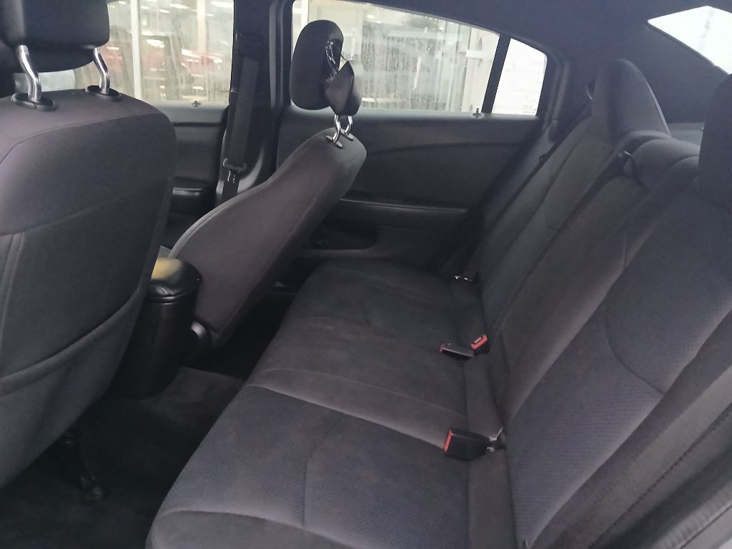 2013 Chrysler 200 Image 10