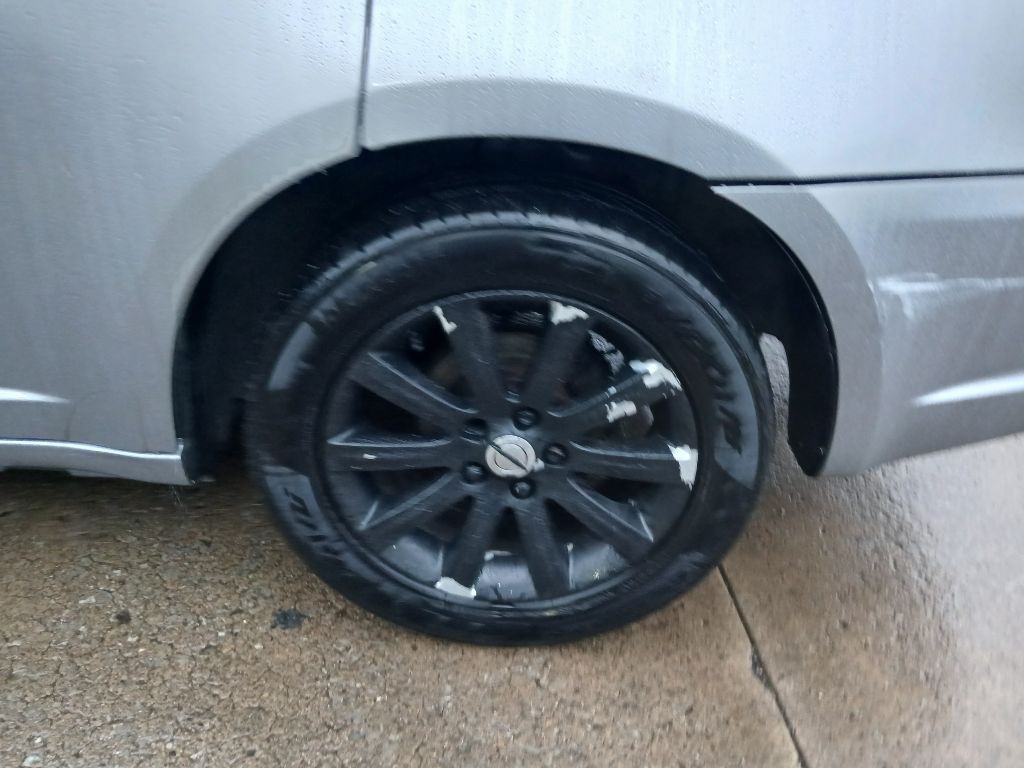 2013 Chrysler 200 Image 12