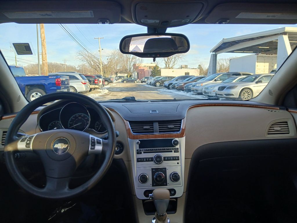 2008 Chevrolet Malibu Image 21
