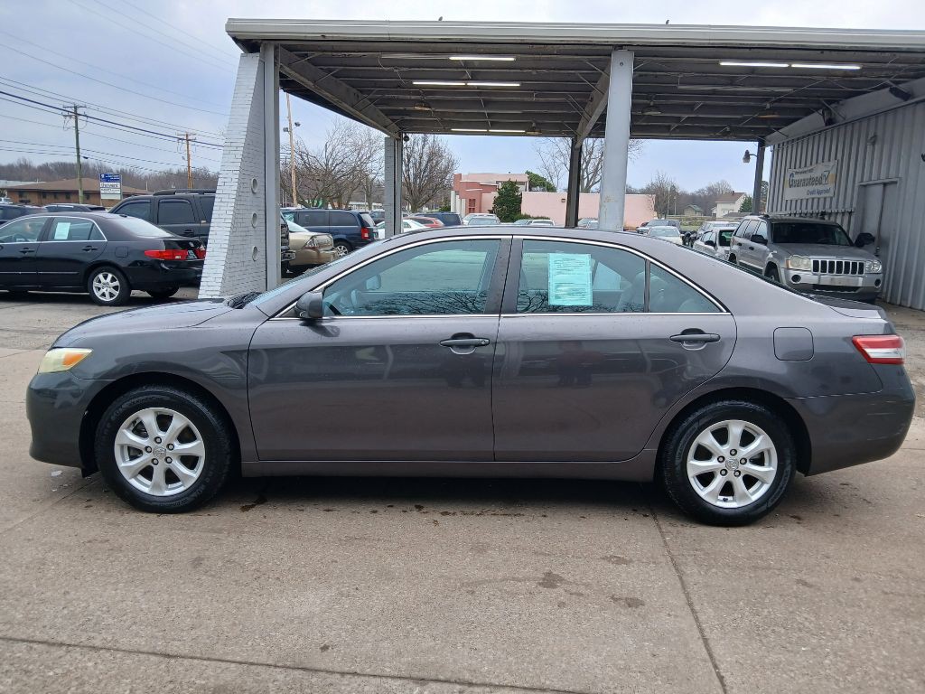 2011 Toyota Camry Image 8