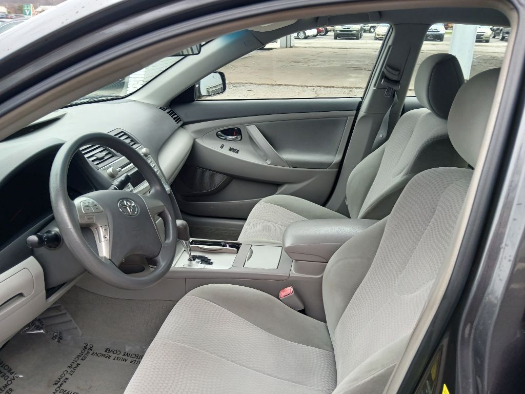 2011 Toyota Camry Image 15