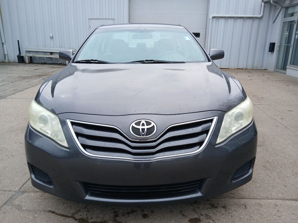 2011 Toyota Camry Image 18