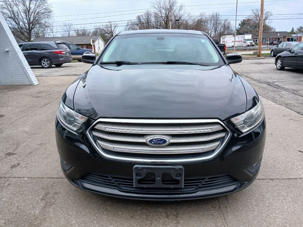 2015 Ford Taurus Image 3