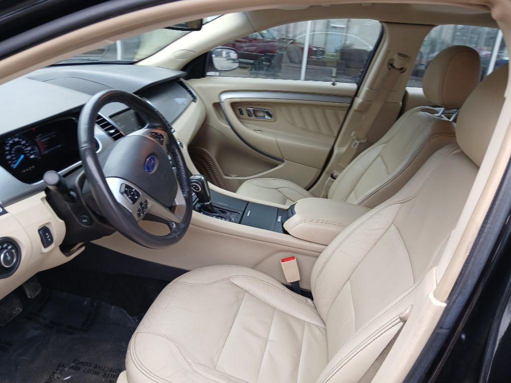 2015 Ford Taurus Image 20