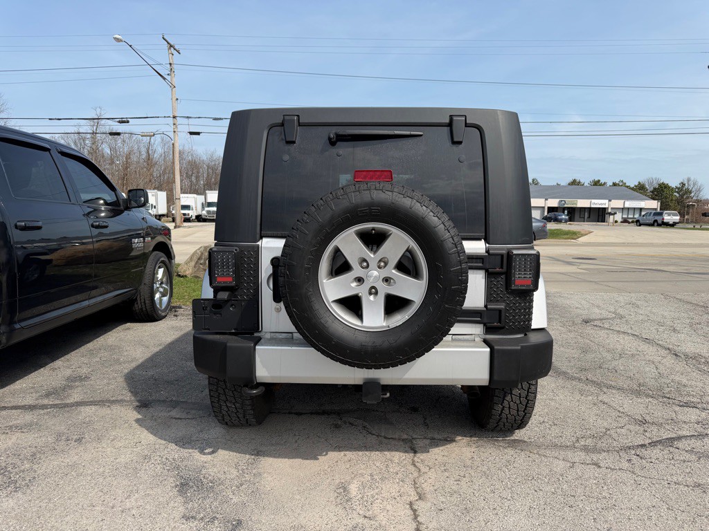 2010 Jeep Wrangler Unlimited Image 4