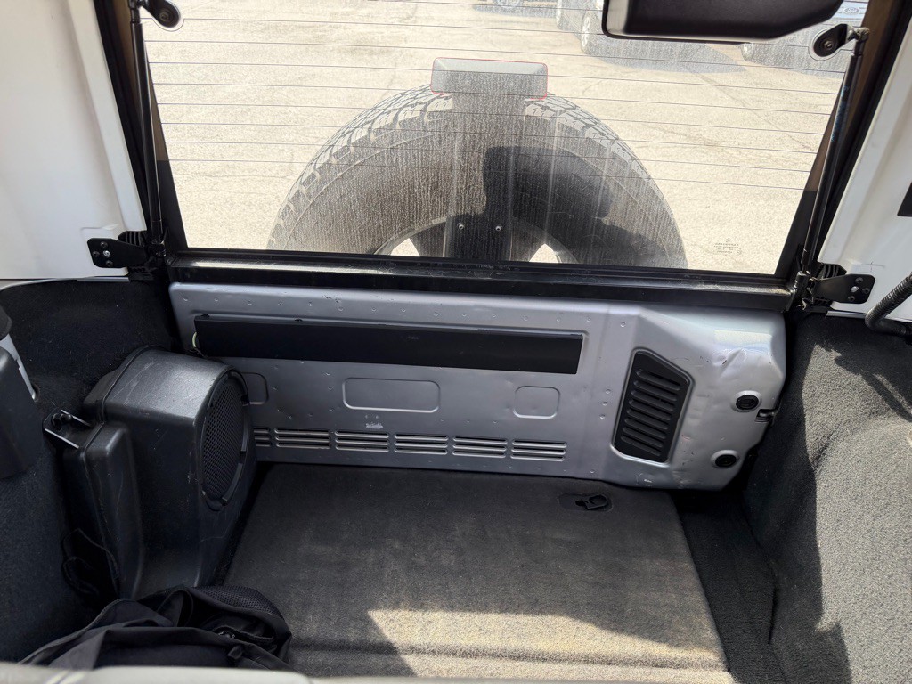 2010 Jeep Wrangler Unlimited Image 7