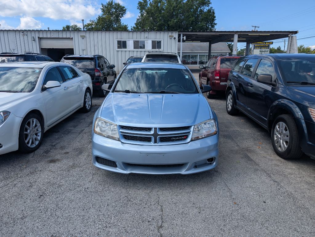 2013 Dodge Avenger Image 1