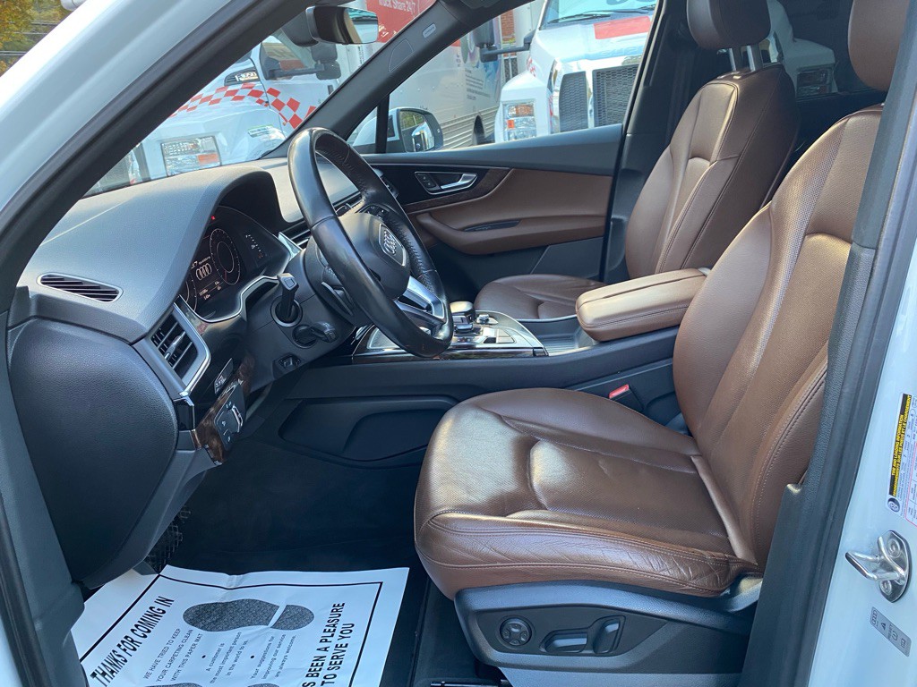 2017 Audi Q7 Image 11