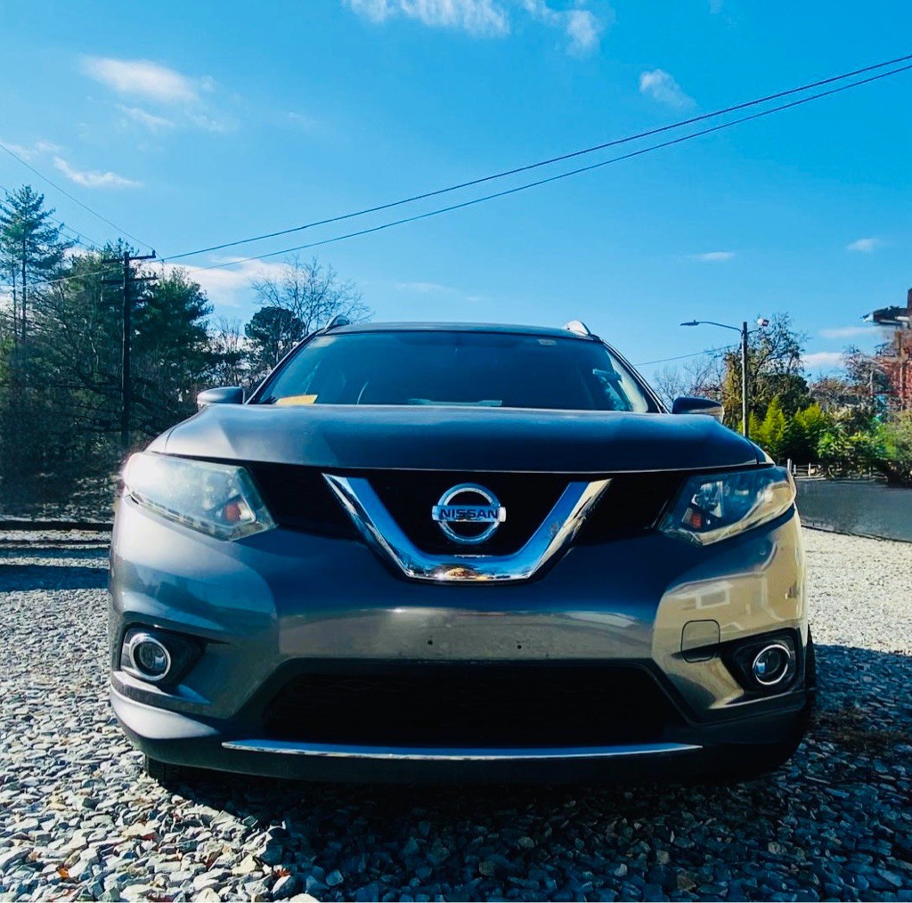 2016 Nissan Rogue Image 1