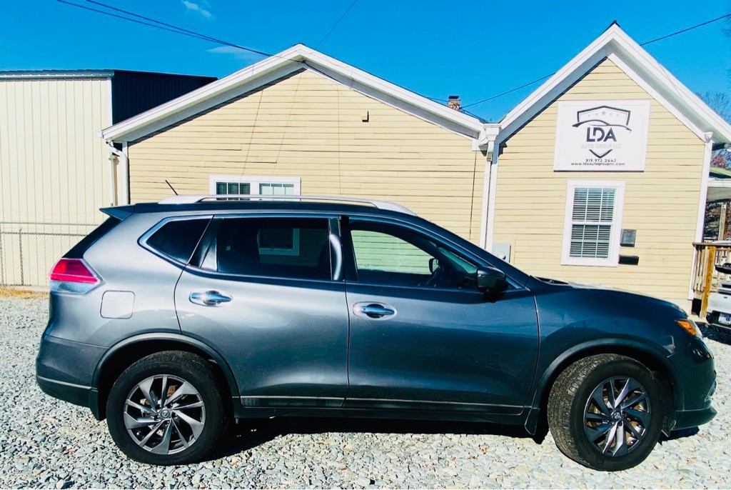 2016 Nissan Rogue Image 8