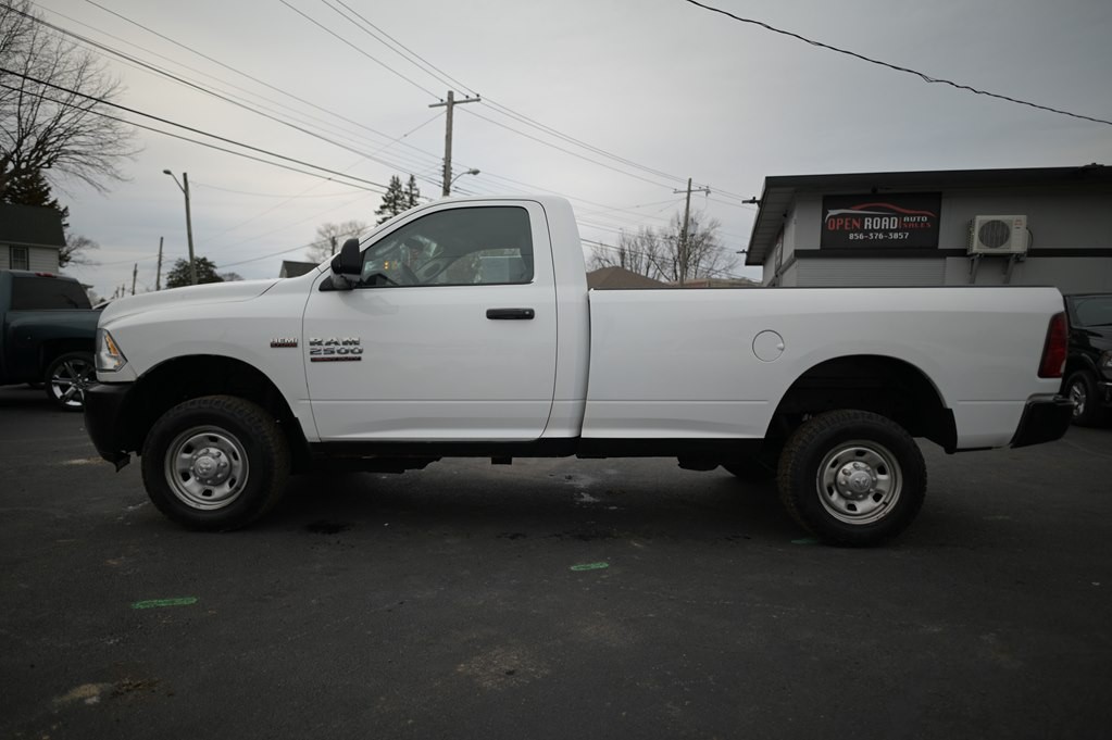 2015 RAM 2500 Image 3