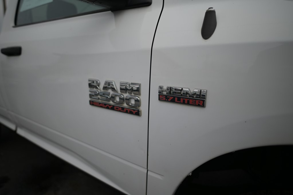 2015 RAM 2500 Image 9