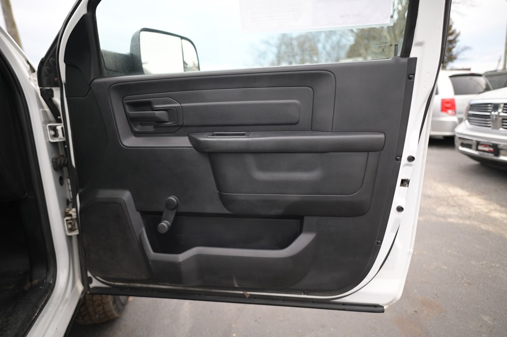 2015 RAM 2500 Image 17