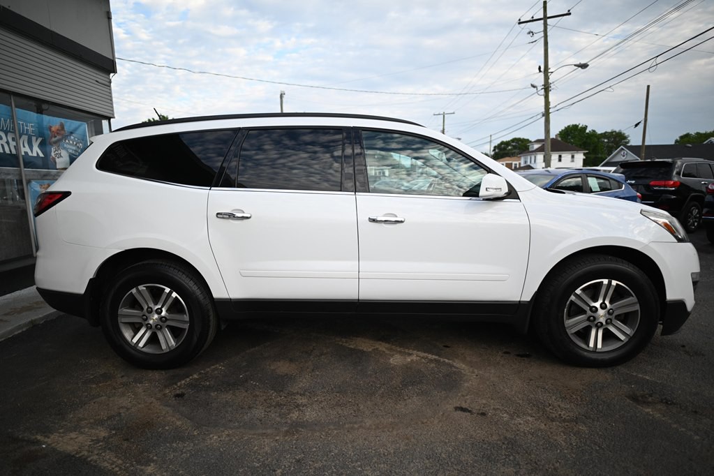 2016 Chevrolet Traverse Image 8