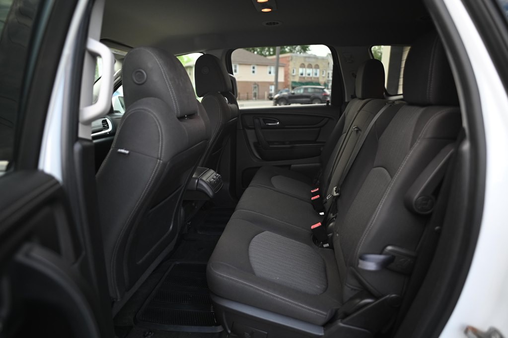 2016 Chevrolet Traverse Image 13
