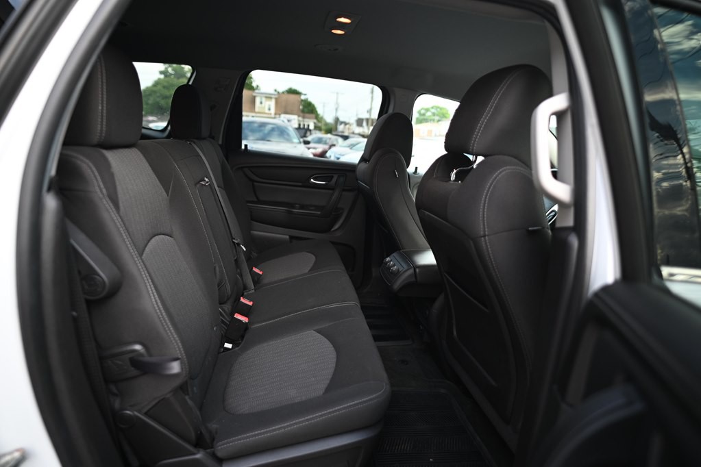2016 Chevrolet Traverse Image 16