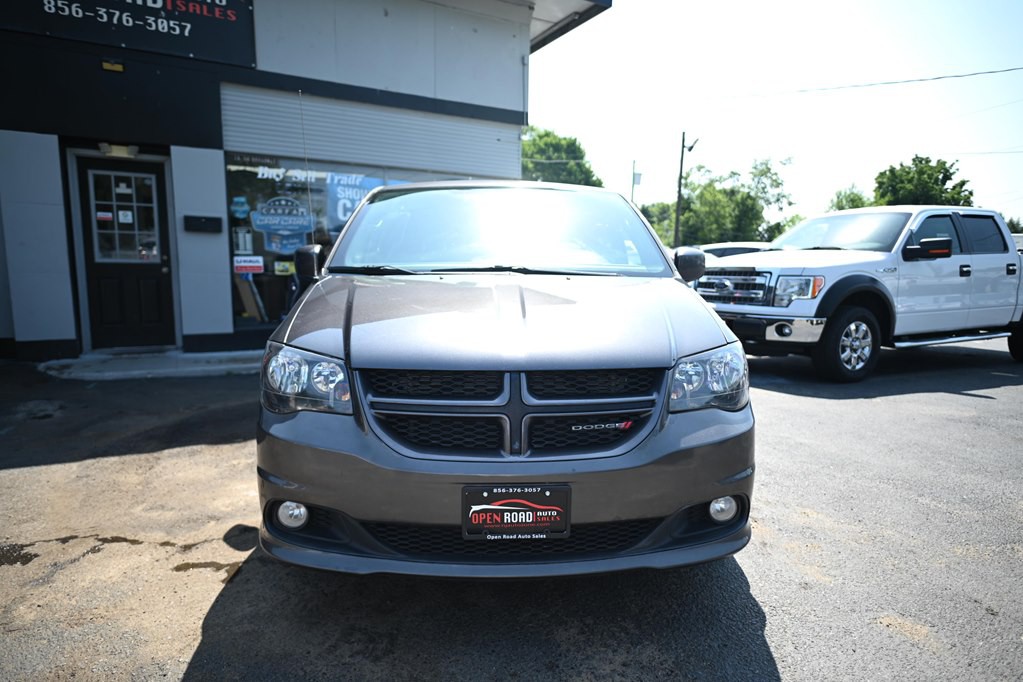 2019 Dodge Grand Caravan Image 2