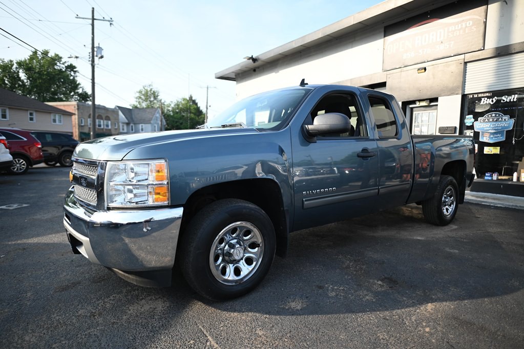 2012 Chevrolet Silverado 1500 Image 3