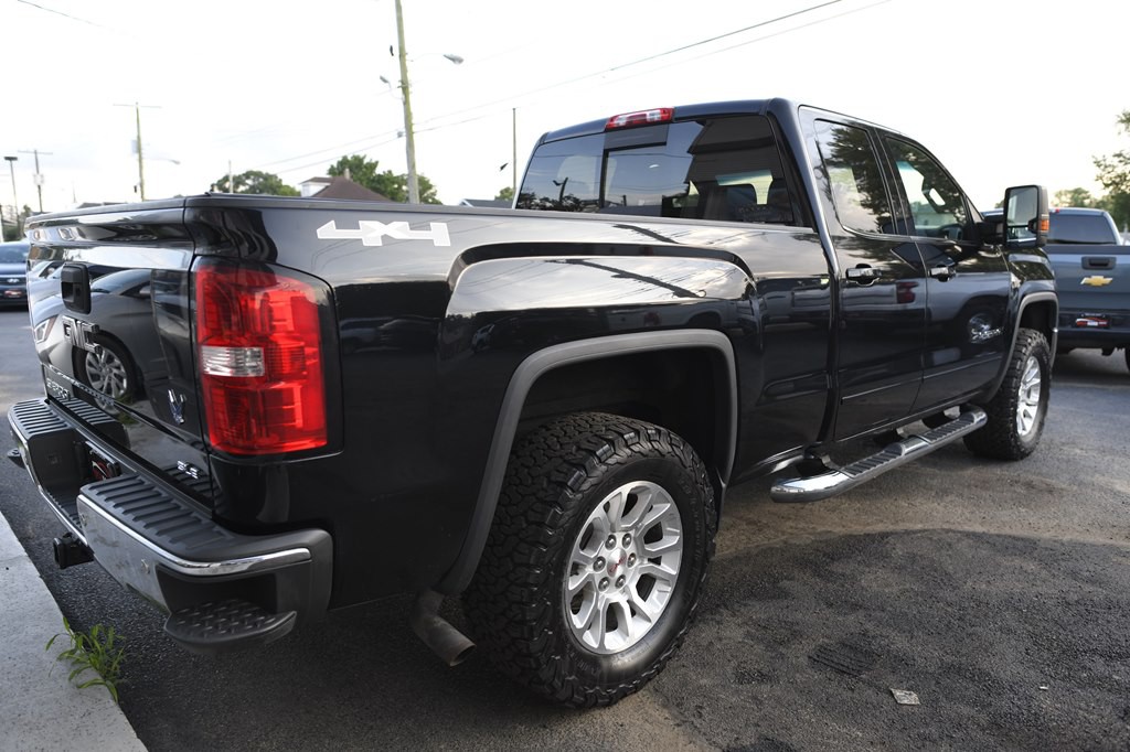 2015 GMC Sierra Image 4