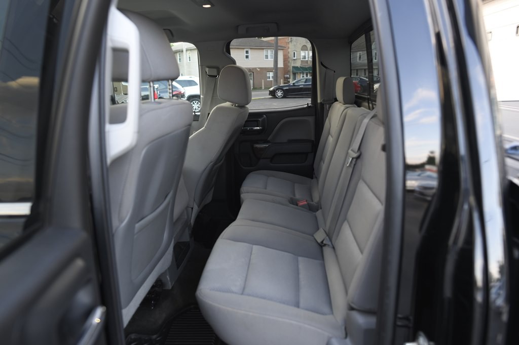 2015 GMC Sierra Image 11