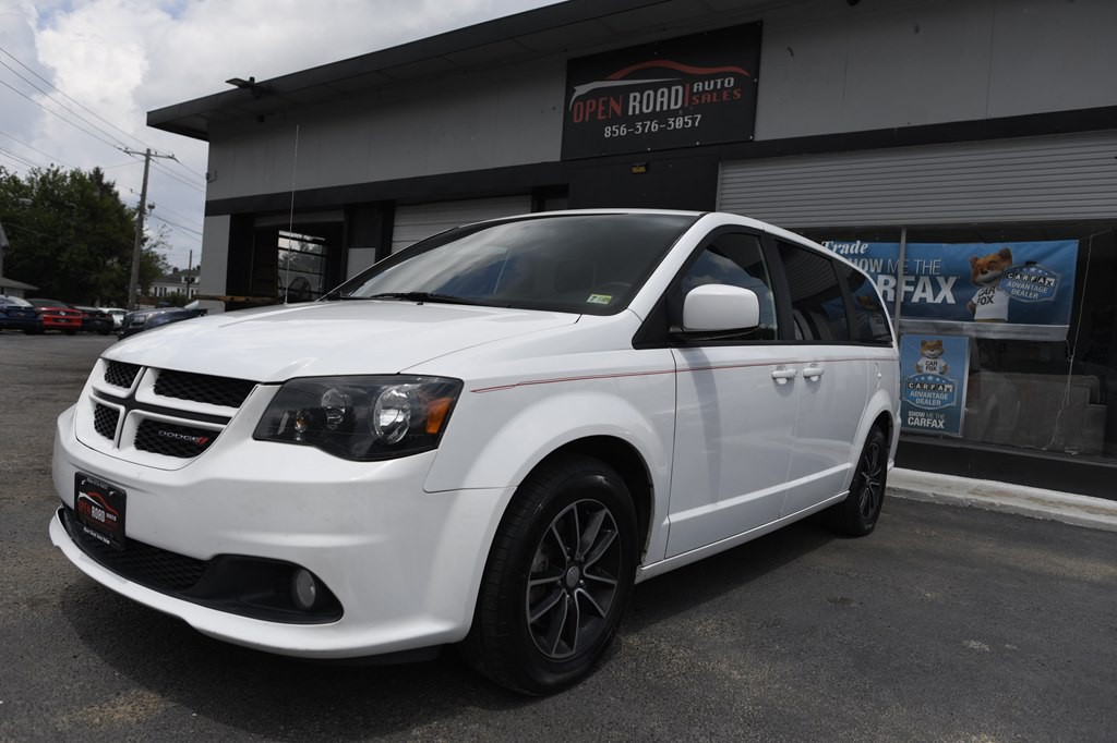 2018 Dodge Grand Caravan Image 1