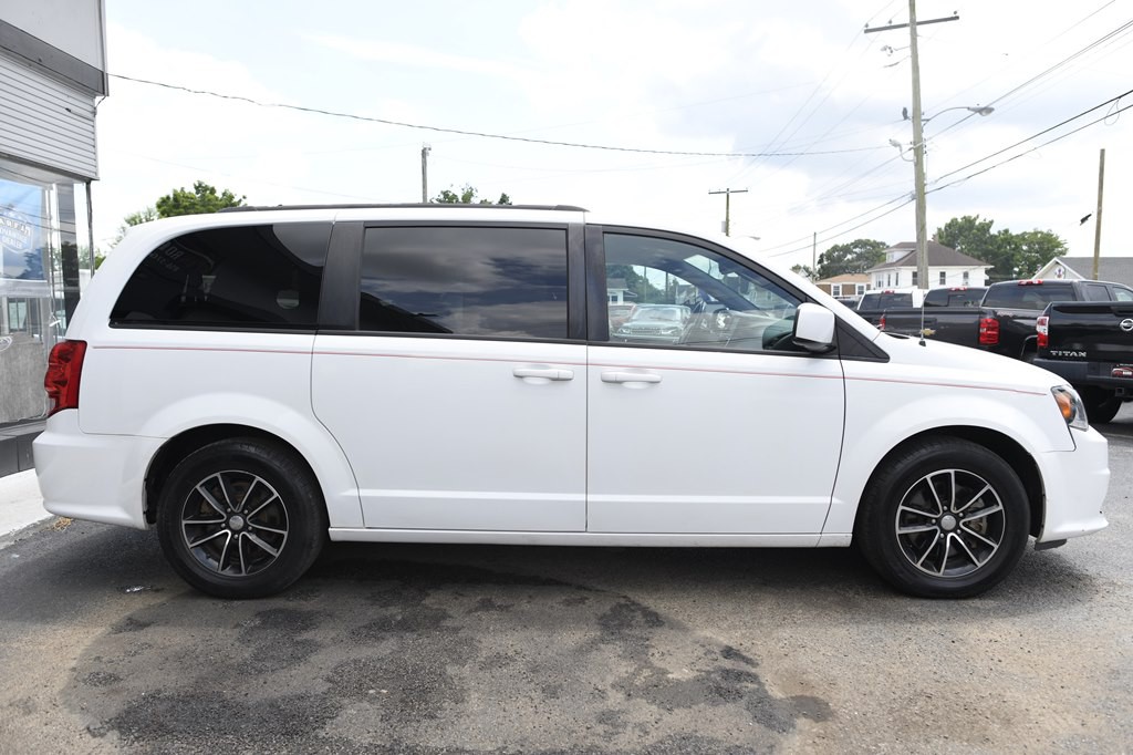 2018 Dodge Grand Caravan Image 6