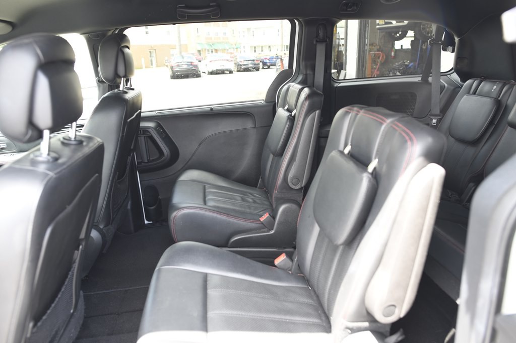 2018 Dodge Grand Caravan Image 13