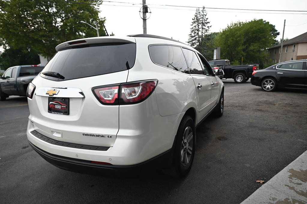 2015 Chevrolet Traverse Image 7