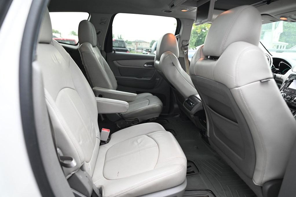 2015 Chevrolet Traverse Image 14