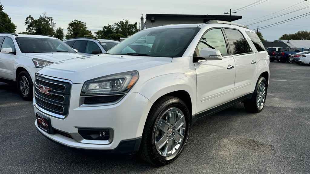 2017 GMC Acadia Image 3