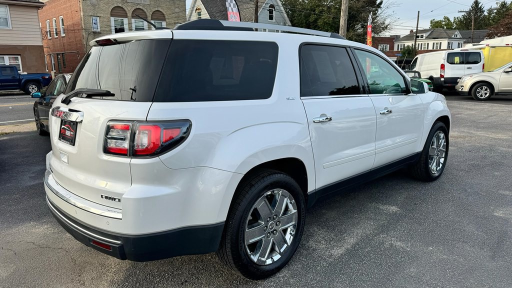 2017 GMC Acadia Image 7