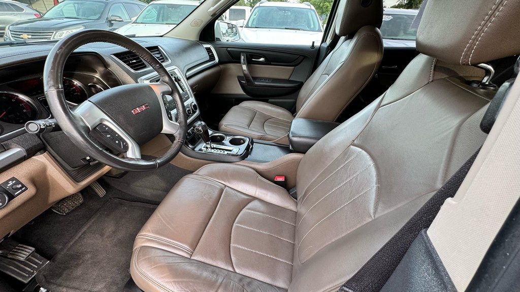 2017 GMC Acadia Image 9