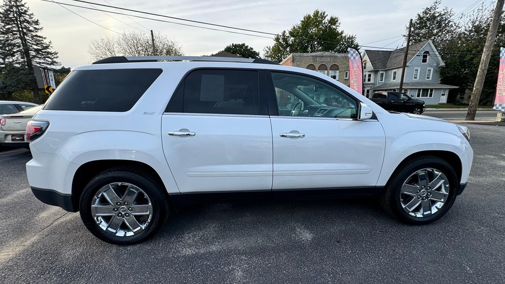 2017 GMC Acadia Image 10