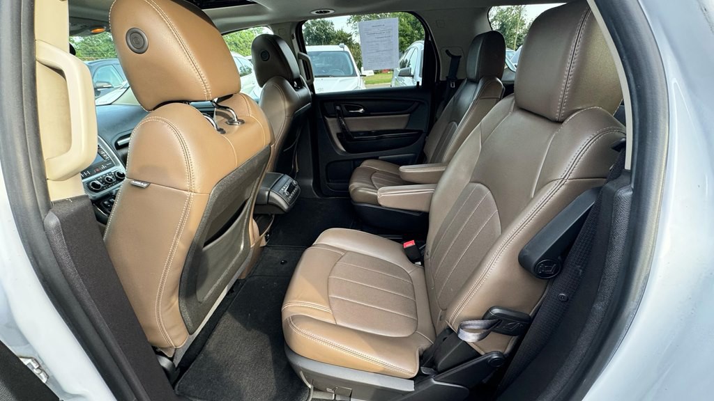 2017 GMC Acadia Image 13