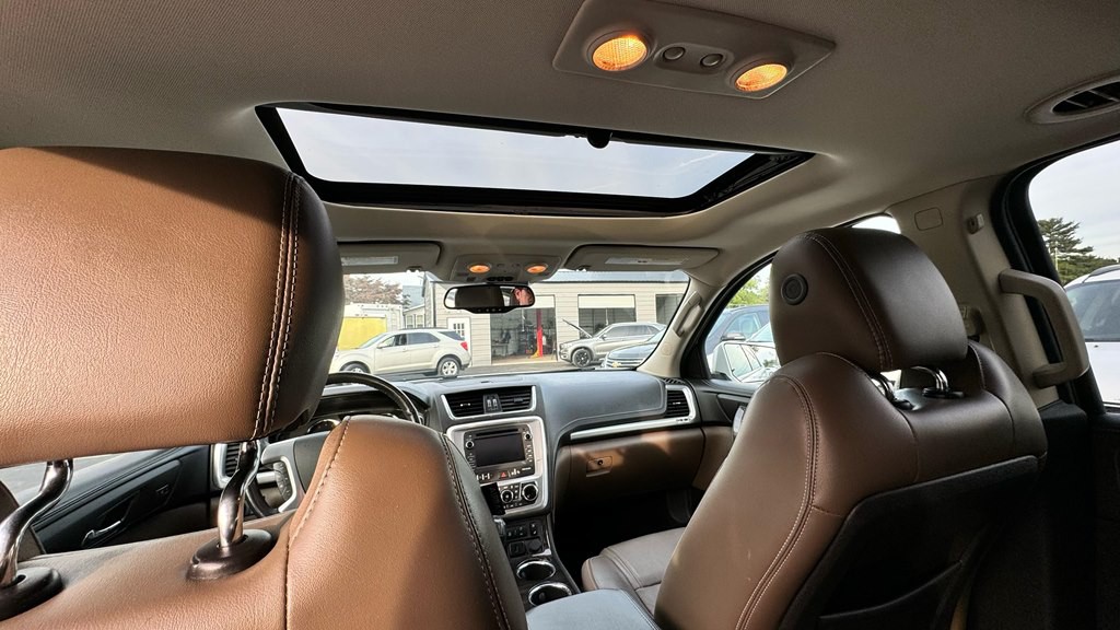 2017 GMC Acadia Image 27