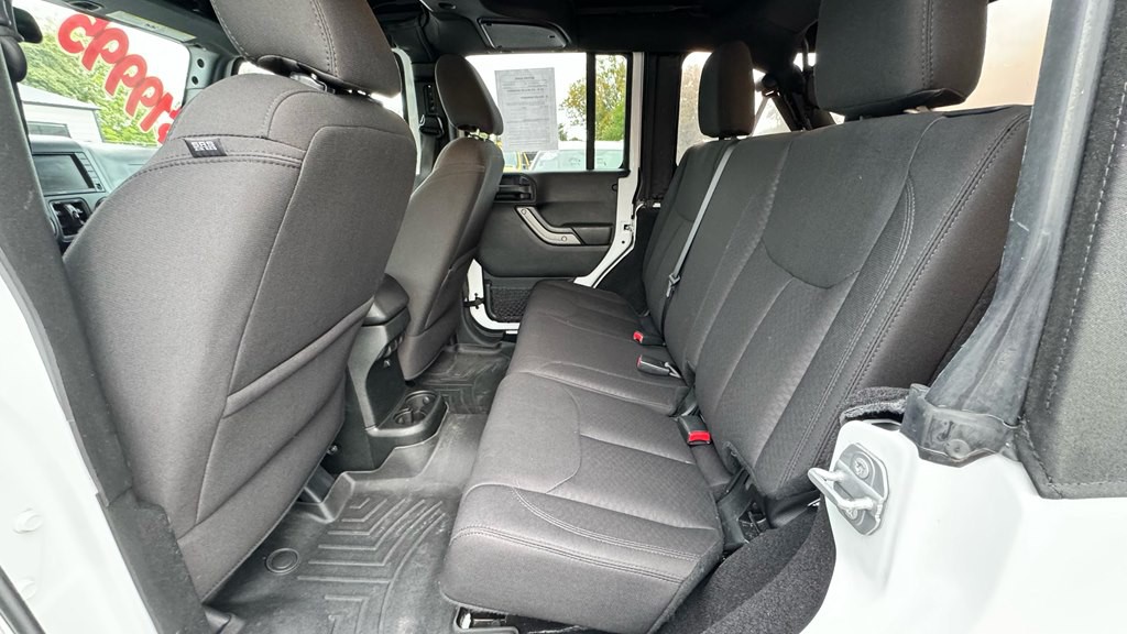 2017 Jeep Wrangler Unlimited Image 11