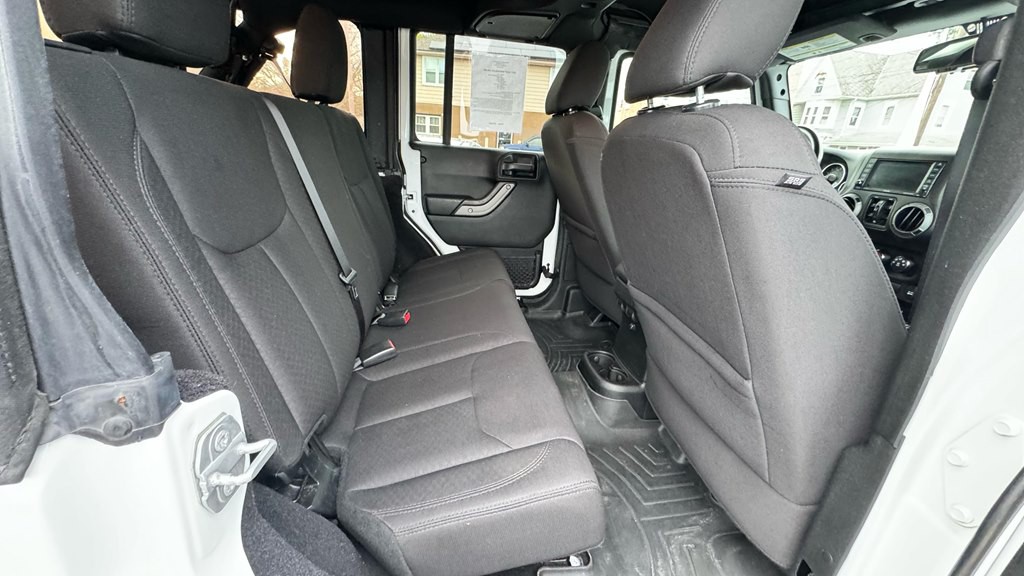 2017 Jeep Wrangler Unlimited Image 15