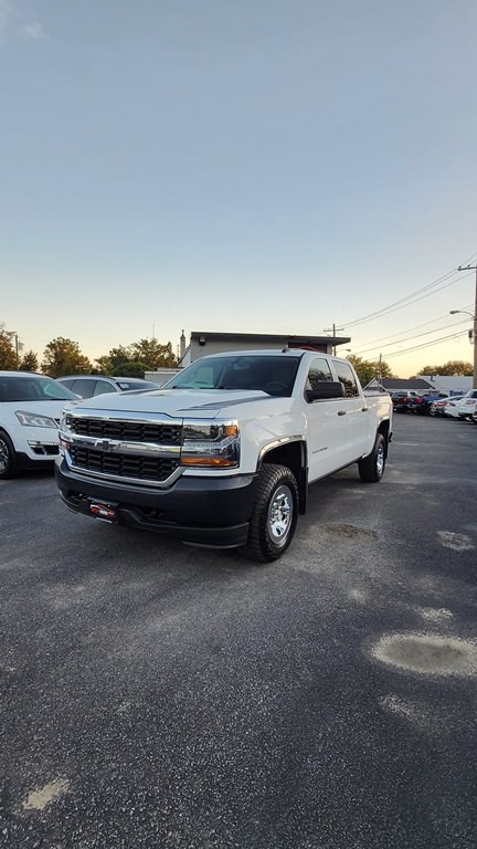 2017 Chevrolet Silverado 1500 Image 1