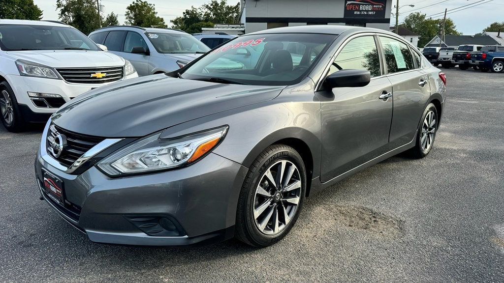 2017 Nissan Altima Image 6