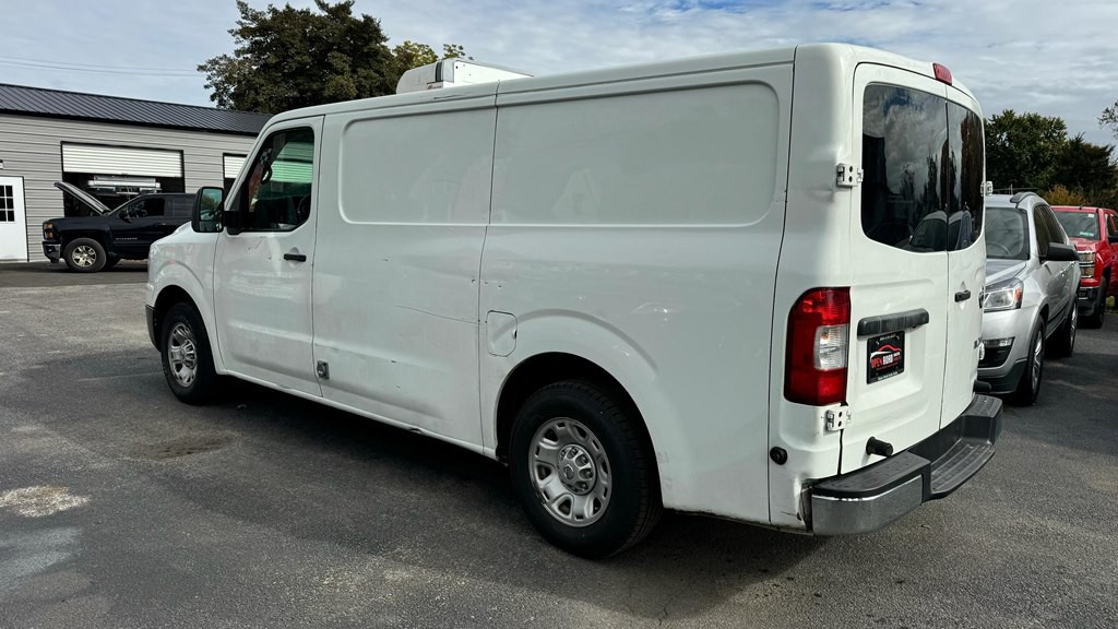 2018 Nissan NV Image 2