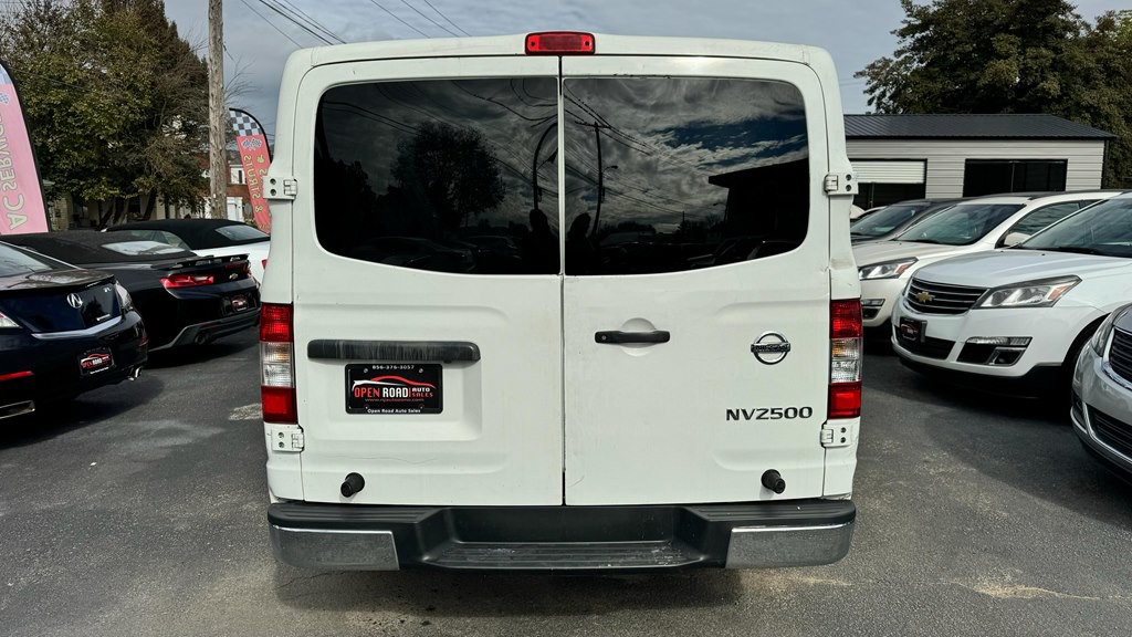 2018 Nissan NV Image 6