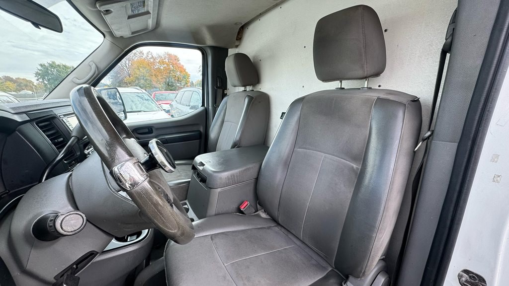 2018 Nissan NV Image 11