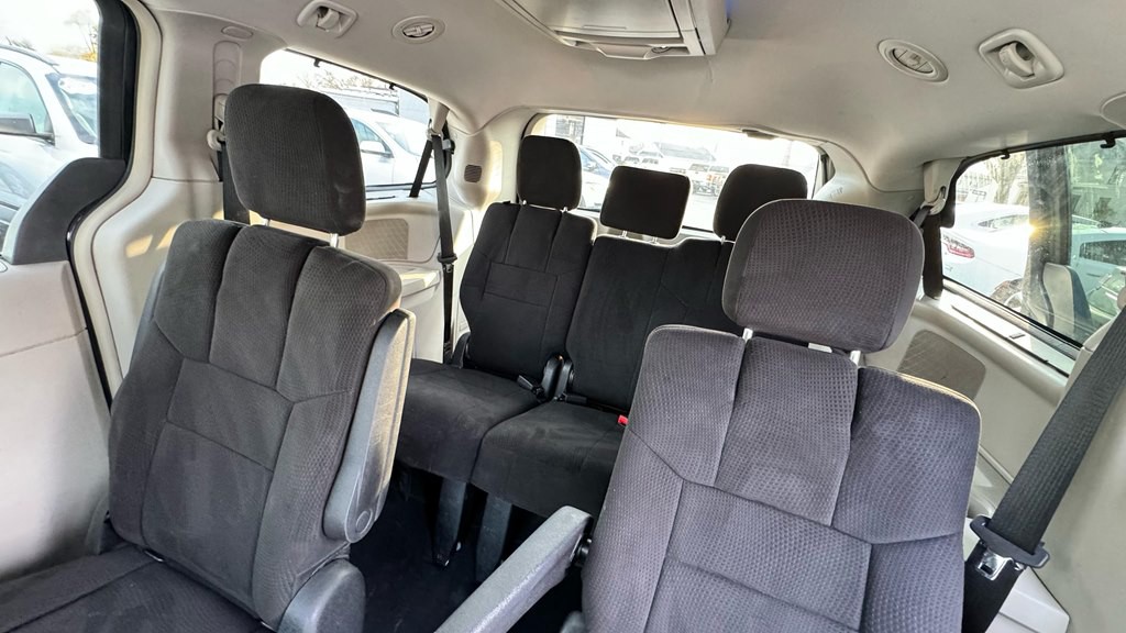 2012 Dodge Grand Caravan Image 11